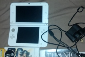 Nintendo 3ds XL 9 gier i extra