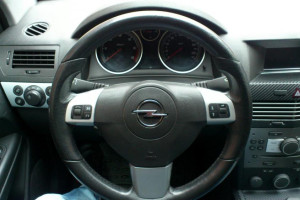 LHD Opel Astra GTC 2006