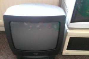 SPRZEDAM MONITOR SAMSUNG ,TELEWIZOR SONY 22 CALE I 14 CALI
