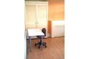 CANT MISS KIND OF ROOM in V.I.P Area - Short Let Possible - GIRLS HOUSE SHARE