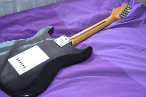 Gitara elektryczna Stagg S300 z pokrowcem