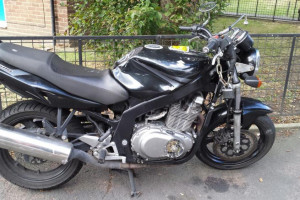 SPRZEDAM   LEKKO USZKODZONY MOTOCYKL