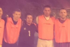 druzyna pilki noznej szuka chlopakow do gry