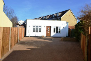 1 Bed Detached Bungalow to Rent