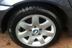 BMW 323i