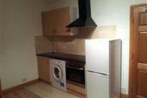 STUDIO  FLAT  DO WYNAJECIA NA ENFIELD