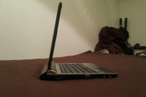 Netbook Acer Aspire One 10.1" malutki lekki z kamerka windows 7 wi-fi 3xusb bateria 3-4 godziny