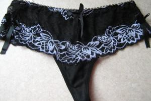 Sprzedam swoją przesiąkniętą  moim zapachem bieliznę