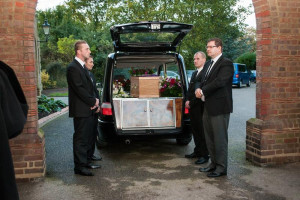 Usługi pogrzebowe HORSHAM  | Polski zakład pogrzebowy HORSHAM