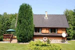 CAŁOROCZNY DOMEK NAD JEZIOREM  Ińsko