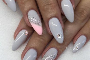 Kursy PRZEDŁUŻANIA i STYLIZACJI PAZNOKCI Liverpool - żel,akryl,nail art,manicure,pedicure