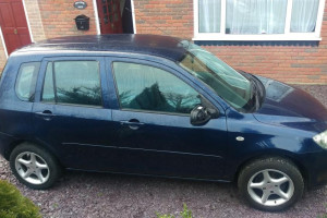 Mazda 2 Antares Niebieska 1.4 benzyna 2005