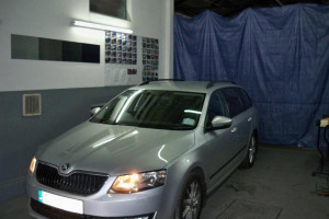 MR TINT Przyciemnianie Szyb Londyn. Klimatyzacja