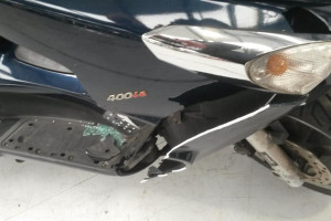 Piaggio X EVO 400ie, 2008, uszkodzony, do naprawy lub na czesci.