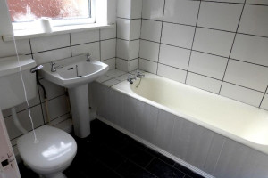 HORDEN - 2 BEDROOM FLAT  DALTON PARK OUTLET SHOPPING LEISURE PRACA