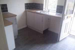 BARNSLEY - 2 BEDROOM FLAT - BLISKO MAGAZYN ASOS – GENERALNY REMONT