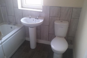 BARNSLEY - 2 BEDROOM FLAT - BLISKO MAGAZYN ASOS – GENERALNY REMONT
