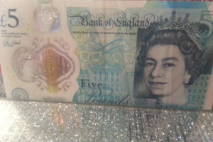 New Plastic Five Pounds!