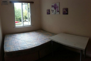 2 bedroom Flat