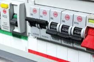 Elektryk-Kafelkarz-Ogólnobudowlaniec