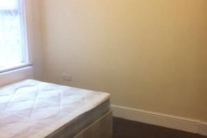 Lovely 2 bedroom Flat in Leytonstone-1400 per month including gas and electric