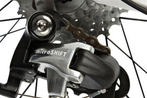 Rower B-twin triban500,Aluminiowa­ rama, Widelce z wlokna szklanego.