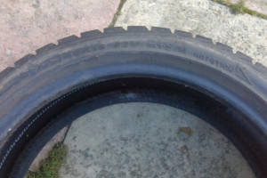 OPONY ZIMOWE (JEZDZONE DWA MIESIACE) 225/40R18
