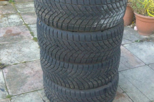 OPONY ZIMOWE (JEZDZONE DWA MIESIACE) 225/40R18