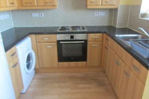 Ladne 2 Bedroom Flat - Enfield