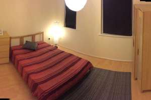 Przestronny  1 bedroom flat (2 lozka) blisko stacji metra