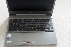 Sprzedam Ultrabooka Toshiba Z930