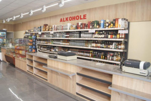 Meble do sklepu - kompleksowe wyposażenie sklepowe LOBO