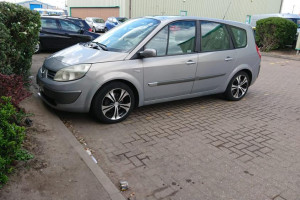 SPRZEDAM RENAULT GRAND SCENIC 550F