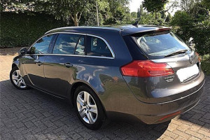 mam na sprzedaż zadbanego Opel Insignia  2010r  189 tys przebieg garazowany