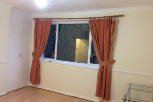 Duze studio do wynajecia z osobna kuchnia