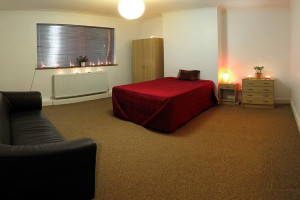 DWÓJKA/JEDYNKA W CZYSTYM I PRZESTRONNYM MIESZKANIU