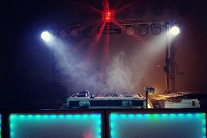 PRZEBOJOWY DEE JAY i WOKALISTKA PROFESJONALNIE LIVE!