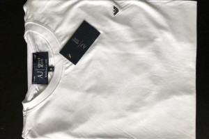 Koszulki na Sprzedaż Guess,Tommy,Hugo Boss,Lacoste