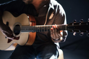 Lekcje gry na gitarze w Londynie - z dojazdem do ucznia