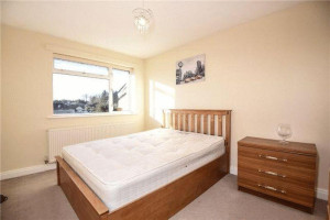 3 pokojowy dom  na Northolt
