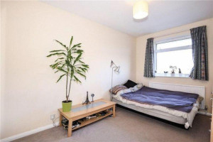 3 pokojowy dom  na Northolt