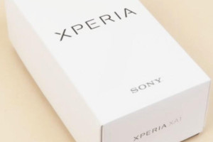 Sony Xperia XA1 - 32GB - Black (Unlocked) Smartphone+Case