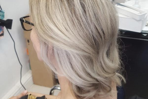 Usługi fryzjerskie Hair by Agnes Leytonstone