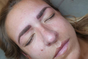 MICROBLADING BRWI  UZUPELNIANIE WLOSKOW BRWI Z GWARANCJA NATURALNEGO EFEKTU