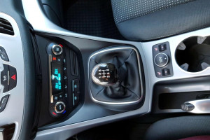 Ford c max 1.6 zetec 2014 LHD