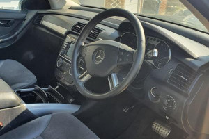 Sprzedam Mercedes Benz R320