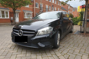 MERCEDES BENZ A180 2015