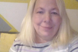 Szukam pracy jako pomoc domowa opiekunka do dzieci