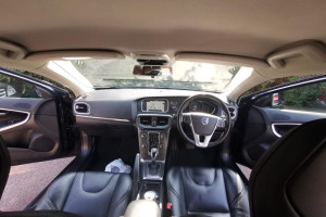 Volvo v40 cross country euro6 d4 190 koni