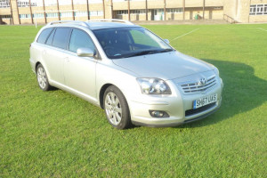 TOYOTA AVENSIS T3-X 2.0D-4-D